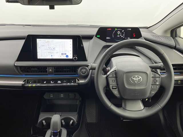 トヨタ プリウス G 新潟県 2025(令7)年 0.2万km グレー ワンオーナー/禁煙車/純正ナビ/フルセグ/Bluetooth/バックカメラ/プリクラッシュセーフティ/レーダークルーズコントロール/LEDヘッドライト/オートライト/オートハイビーム/前席シートヒーター/スマートキー×２/ドライブレコーダー　TZ-DR210(SD欠品)/新車時保証書/取扱説明書