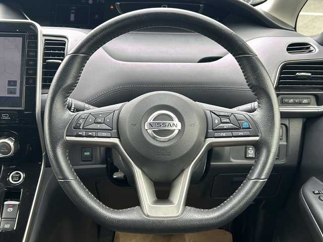 日産 セレナ ハイウェイスター V 福岡県 2020(令2)年 6.2万km ブリリアントホワイトパール プロパイロット/純正10インチSDナビ【MM519D-L】/【AM/FM/CD/DVD/Bluetooth/フルセグTV】/純正11インチフリップダウンモニター/バックカメラ/アラウンドビューモニター/ビルトインETC/日産純正前方ドライブレコーダー【DJ4-D】/アイドリングストップ/レーダークルーズコントロール/エマージェンシーブレーキ/速度標識表示/道路標識表示/駐車支援/ふらつき警報/両側電動パワースライドドア/オートブレーキホールド/オートライト/WAC/ステアリングスイッチ/盗難防止装置/横滑り防止装置/保証書/ナビ取扱説明書/スペアキー×1