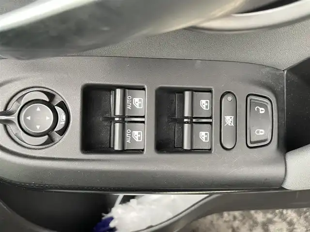 フィアット ５００Ｘ ポップスター 滋賀県 2016(平28)年 4.9万km 黒 社外ナビ/CD.DVDBluetooth.フルセグ/バックカメラ/ETC/純正17インチAW/コーナーセンサー/革巻きステアリング/フォグライト/オートライト