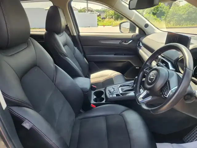 マツダ ＣＸ－５ XD ブラックトーンエディション 群馬県 2022(令4)年 4.2万km ジルコンサンドメタリック 純正10.25型ナビ(BT/AM/FM)/フルセグTV/パワーバックドア/360度ビューモニター/ETC2.0/ドライブレコーダー/レーダークルーズコントロール/パーキングセンサー/アドバンストスマートシティブレーキサポート/後退時スマートシティブレーキサポート/誤発進抑制制御/ブラインドスポットモニタリング/車線逸脱警報システム/レーンキープアシストシステム/ドライバーアテンションアラート/アクティブドライビングディスプレイ/交通標識認識システム/クルージングトラフィックサポート/ツインターボ/アダプティブLEDヘッドランプ/本革巻きステアリング/ステアリングヒーター/パドルシフト/合皮/グランリュクスコンビシート/前席シートヒーター/運転席シートメモリー/純正19インチアルミホイール/アドバンストキーレスエントリーシステム/禁煙車