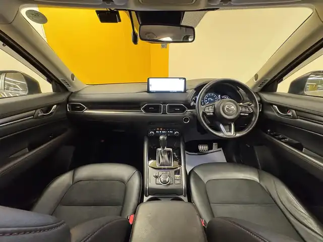 マツダ ＣＸ－５ XD ブラックトーンエディション 群馬県 2022(令4)年 4.2万km ジルコンサンドメタリック i-ACTIVSENSE/・衝突軽減ブレーキ/・ブラインドスポットモニタリング/・レーンキープアシストシステム/・クリアランスソナー/・速度標識警報/・車線逸脱警報システム/・レーダークルーズコントロール/純正メーカーナビ/・フルセグTV/・Bluetooth/・AppleCarPlay/AndroidAuto/・FM/AM/USB/BOSE/360°ビューモニター/ドライブレコーダー/ETC/パワーバックドア/ヘッドアップディスプレイ/革巻きステアリング/ステアリングスイッチ/パドルシフト/ステアリングヒーター/ブラックハーフレザーシート/運転席パワーシート/前席シートヒーター/電子パーキング/ブレーキオートホールド/スマートキー/プッシュスタート/LEDヘッドライト/オートライト/置くだけ充電/純正19インチAW/純正フロアマット/ドアバイザー/電動格納ウィンカーミラー/横滑り防止機能