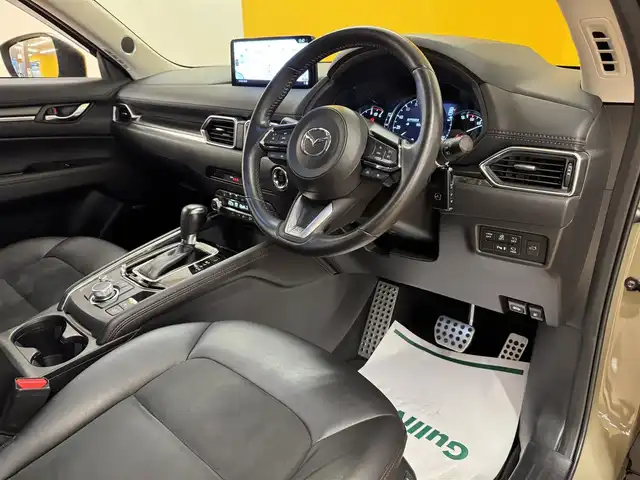 マツダ ＣＸ－５ XD ブラックトーンエディション 群馬県 2022(令4)年 4.2万km ジルコンサンドメタリック i-ACTIVSENSE/・衝突軽減ブレーキ/・ブラインドスポットモニタリング/・レーンキープアシストシステム/・クリアランスソナー/・速度標識警報/・車線逸脱警報システム/・レーダークルーズコントロール/純正メーカーナビ/・フルセグTV/・Bluetooth/・AppleCarPlay/AndroidAuto/・FM/AM/USB/BOSE/360°ビューモニター/ドライブレコーダー/ETC/パワーバックドア/ヘッドアップディスプレイ/革巻きステアリング/ステアリングスイッチ/パドルシフト/ステアリングヒーター/ブラックハーフレザーシート/運転席パワーシート/前席シートヒーター/電子パーキング/ブレーキオートホールド/スマートキー/プッシュスタート/LEDヘッドライト/オートライト/置くだけ充電/純正19インチAW/純正フロアマット/ドアバイザー/電動格納ウィンカーミラー/横滑り防止機能