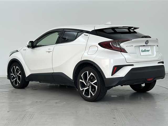 トヨタ Ｃ－ＨＲ G 宮城県 2019(平31)年 8.4万km ホワイトパールクリスタルシャイン トヨタセーフティーセンス/・プリクラッシュセーフティ/・レーンディパーチャーアラート/・レーダークルーズコントロール/・クリアランスソナー/・オートマチックハイビーム/ブラインドスポットモニター/純正9型SDナビ（NSZT-Y68T）/・フルセグTV/・BT.CD/DVD.SD.USB.AM/FM/バックカメラ/ビルトインETC/シートヒーター（D/N）/ハーフレザー/純正18インチAW/LEDヘッドライト/ステアリングスイッチ/純正フロアマット