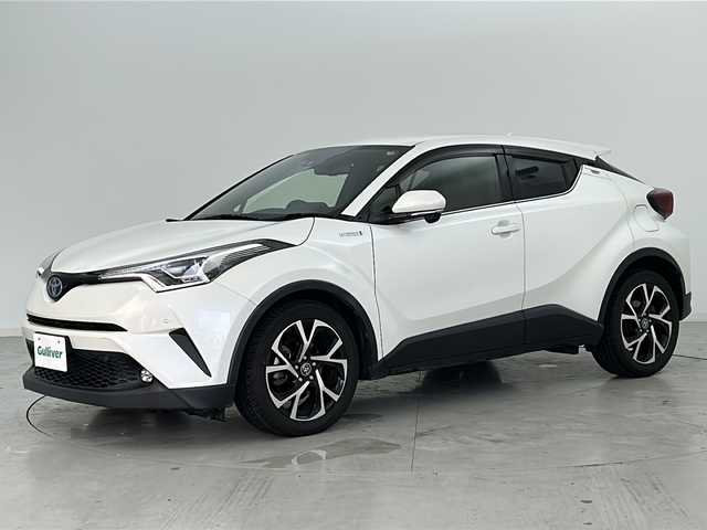 トヨタ Ｃ－ＨＲ G 宮城県 2019(平31)年 8.4万km ホワイトパールクリスタルシャイン トヨタセーフティーセンス/・プリクラッシュセーフティ/・レーンディパーチャーアラート/・レーダークルーズコントロール/・クリアランスソナー/・オートマチックハイビーム/ブラインドスポットモニター/純正9型SDナビ（NSZT-Y68T）/・フルセグTV/・BT.CD/DVD.SD.USB.AM/FM/バックカメラ/ビルトインETC/シートヒーター（D/N）/ハーフレザー/純正18インチAW/LEDヘッドライト/ステアリングスイッチ/純正フロアマット