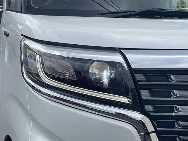 スズキ スペーシア カスタム HYBRID GS 道北・旭川 2020(令2)年 7.6万km ピュアホワイトP ・禁煙車/・4WD/・社外ナビ/CD/DVD/BT/SD/DTV/・片側パワースライドドア/・アイドリングストップ/・レーンキープアシスト/・衝突軽減ブレーキ/・横滑り防止/・ミラーヒーター/・レーダークルーズコントロール/・オートライト/・前席シートヒーター/・ウィンカーミラー/・LEDヘッドライト/・フォグランプ/・スマートキー/・保証書/取説/・フロアマット/・ドアバイザー
