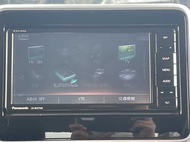 スズキ スペーシア カスタム HYBRID GS 道北・旭川 2020(令2)年 7.6万km ピュアホワイトP ・禁煙車/・4WD/・社外ナビ/CD/DVD/BT/SD/DTV/・片側パワースライドドア/・アイドリングストップ/・レーンキープアシスト/・衝突軽減ブレーキ/・横滑り防止/・ミラーヒーター/・レーダークルーズコントロール/・オートライト/・前席シートヒーター/・ウィンカーミラー/・LEDヘッドライト/・フォグランプ/・スマートキー/・保証書/取説/・フロアマット/・ドアバイザー