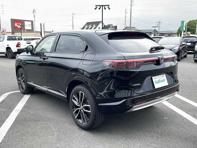 ホンダ ヴェゼル ハイブリッド e:HEV Z 岐阜県 2024(令6)年 1万km クリスタルブラックパール 社外ナビ　/レーダークルーズコントロール　/ビルトインＥＴＣ　/バックカメラ　/前後コーナーセンサー　/レーンキープアシスト　/横滑り防止装置　/ホンダセンシング　/ダウンヒルアシスト　/ＬＥＤヘッドライト　/オートライト/プッシュスタート/スマートキー/純正18インチアルミホイール/純正フロアマット