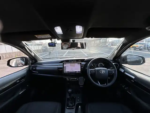トヨタ ハイラックス Z ブラックラリーエディション 鹿児島県 2019(令1)年 2.7万km ブラック 社外フローティングナビ　/フルセグＴＶ　/Ｂカメラ　/社外ＥＴＣ　/社外前後ドラレコ　/アンダーカバー　/チップアップシート　/リフトアップ　/レーンキープアシスト　/オートライト　/ハードトノカバー　/社外アルミ/リアデフロック/革巻きステアリング/スマートキー/プッシュスタート/ダウンヒルアシストコントロール/クルコン