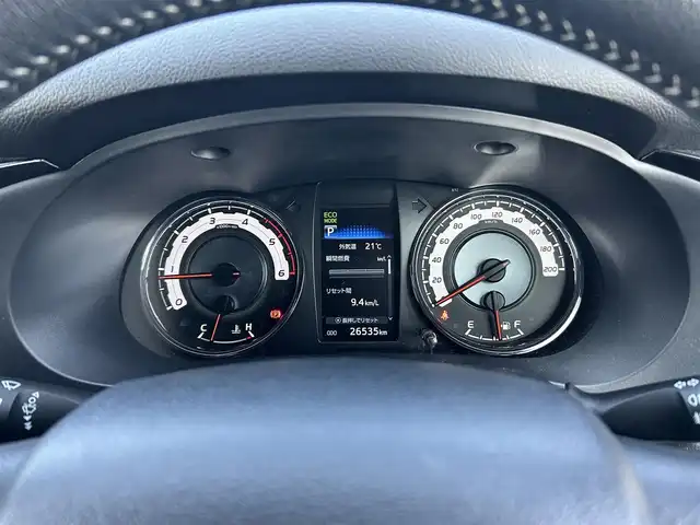 トヨタ ハイラックス Z ブラックラリーエディション 鹿児島県 2019(令1)年 2.7万km ブラック 社外フローティングナビ　/フルセグＴＶ　/Ｂカメラ　/社外ＥＴＣ　/社外前後ドラレコ　/アンダーカバー　/チップアップシート　/リフトアップ　/レーンキープアシスト　/オートライト　/ハードトノカバー　/社外アルミ/リアデフロック/革巻きステアリング/スマートキー/プッシュスタート/ダウンヒルアシストコントロール/クルコン