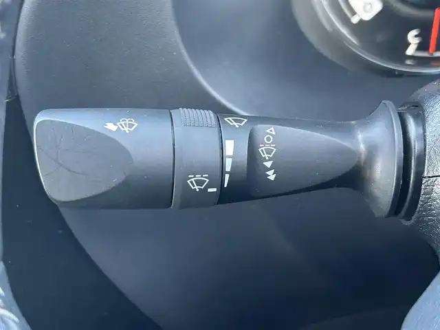 トヨタ ハイラックス Z ブラックラリーエディション 鹿児島県 2019(令1)年 2.7万km ブラック 社外フローティングナビ　/フルセグＴＶ　/Ｂカメラ　/社外ＥＴＣ　/社外前後ドラレコ　/アンダーカバー　/チップアップシート　/リフトアップ　/レーンキープアシスト　/オートライト　/ハードトノカバー　/社外アルミ/リアデフロック/革巻きステアリング/スマートキー/プッシュスタート/ダウンヒルアシストコントロール/クルコン