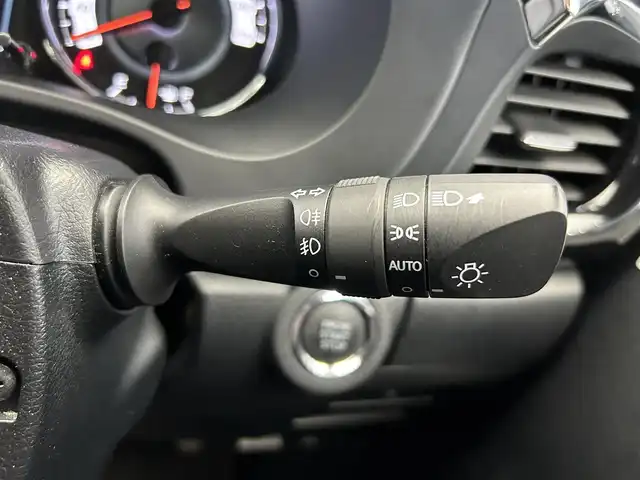 トヨタ ハイラックス Z ブラックラリーエディション 鹿児島県 2019(令1)年 2.7万km ブラック 社外フローティングナビ　/フルセグＴＶ　/Ｂカメラ　/社外ＥＴＣ　/社外前後ドラレコ　/アンダーカバー　/チップアップシート　/リフトアップ　/レーンキープアシスト　/オートライト　/ハードトノカバー　/社外アルミ/リアデフロック/革巻きステアリング/スマートキー/プッシュスタート/ダウンヒルアシストコントロール/クルコン