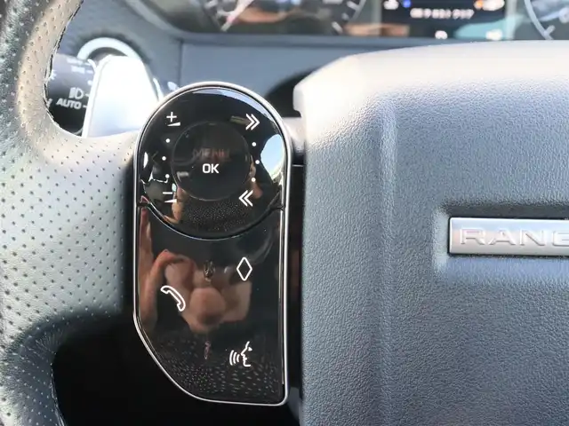 ランドローバー レンジローバーヴェラール Rダイナミック S 180PS 宮城県 2018(平30)年 6.7万km インダス・シルバー パノラマサンルーフ/アダプティブクルーズコントロール/レーンキープアシスト/MERIDIANサウンドシステム/純正メモリナビ(BT/USB/CarPlay)/フルセグTV/360°カメラ/パワーリアゲート/パワーシート(D・N)/シートヒーター(D・N)/エアシート(D・N)/純正19AW/LEDオートライト/ドライブレコーダー(前方)/スマートキー