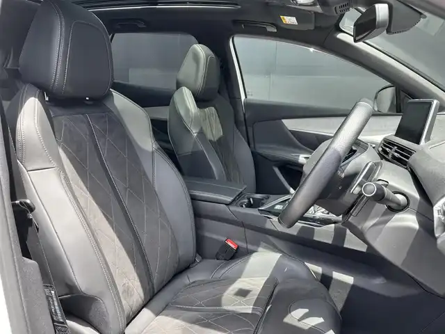 プジョー ３００８ GT ブルー HDi 和歌山県 2019(令1)年 1.8万km パール ファーストクラスパッケージ /サンルーフ/CarPlay /ACC /BSM /オートテールゲート /パノラマビュー /前後ドラレコ /マルチポイントランバーサポート /パワーシート /シートヒーター /ハーフレザーシート /スマートキー /LEDライト /ETC/取扱説明書/保証書/スペアキー