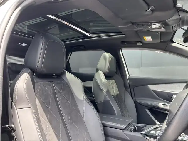 プジョー ３００８ GT ブルー HDi 和歌山県 2019(令1)年 1.8万km パール ファーストクラスパッケージ /サンルーフ/CarPlay /ACC /BSM /オートテールゲート /パノラマビュー /前後ドラレコ /マルチポイントランバーサポート /パワーシート /シートヒーター /ハーフレザーシート /スマートキー /LEDライト /ETC/取扱説明書/保証書/スペアキー