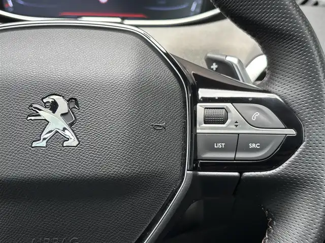 プジョー ３００８ GT ブルー HDi 和歌山県 2019(令1)年 1.8万km パール ファーストクラスパッケージ /サンルーフ/CarPlay /ACC /BSM /オートテールゲート /パノラマビュー /前後ドラレコ /マルチポイントランバーサポート /パワーシート /シートヒーター /ハーフレザーシート /スマートキー /LEDライト /ETC/取扱説明書/保証書/スペアキー