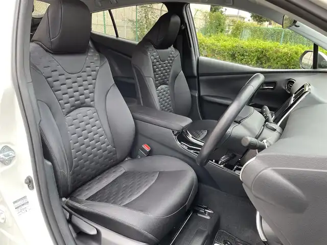トヨタ プリウス ＰＨＶ S セーフティプラス 東京都 2018(平30)年 4.4万km ホワイトパールクリスタルシャイン 純正コネクトナビ/バックモニター/プリクラッシュセーフティ/レーンディパーチャー/レーダークルーズ/シートヒーター/ETC/ドライブレコーダー/横滑り防止措置/ステアリングスイッチ/スマートキー