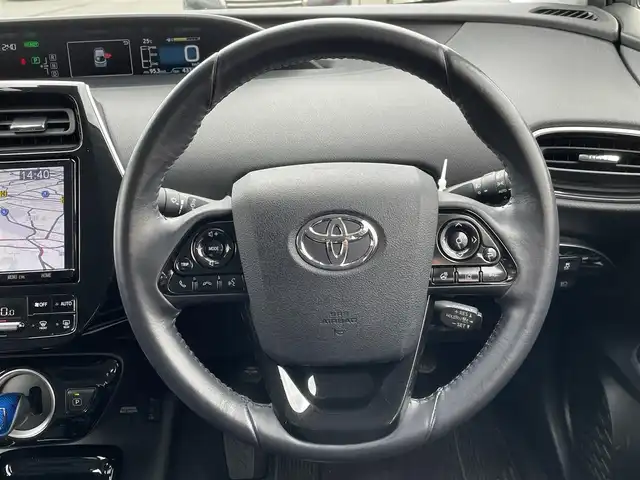 トヨタ プリウス ＰＨＶ S セーフティプラス 東京都 2018(平30)年 4.4万km ホワイトパールクリスタルシャイン 純正コネクトナビ/バックモニター/プリクラッシュセーフティ/レーンディパーチャー/レーダークルーズ/シートヒーター/ETC/ドライブレコーダー/横滑り防止措置/ステアリングスイッチ/スマートキー
