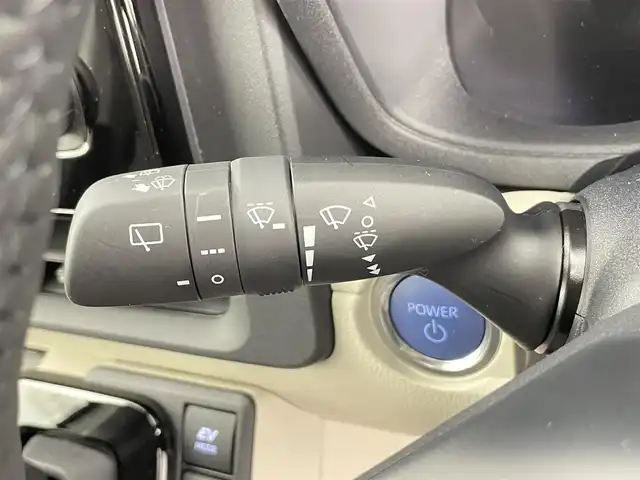トヨタ シエンタ ハイブリッド Z 千葉県 2024(令6)年 1.8万km ホワイトパールクリスタルシャイン 禁煙車/純正ナビ/フルセグTV　Bluetooth/バックカメラ/両側パワースライドドア/ETC2.0/オートライト/オートハイビーム/シートヒーター/ハンドルヒーター/オートリトラミラー/トヨタセーフティ/・衝突軽減ブレーキ/・安全運転支援機能/・クリアランスソナー/・フロントクロストラフィックアラート/・パーキングサポートブレーキ/・ブラインドスポットモニター/・アダプティブクルーズコントロール/デジタルインナーミラー/ステアリングスイッチ/USB/タイプC　入力端子/純正フロアマット/スマートキー/プッシュスタート