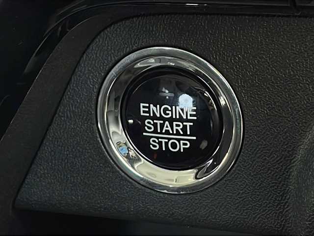 ホンダ ステップワゴン スパーダ ホンダセンシング 千葉県 2018(平30)年 5.8万km プレミアムスパークルブラックパール 社外ナビ/フルセグTV/社外フリップダウンモニター/バックカメラ/オートクルーズコントロール/衝突被害軽減ブレーキ/レーンキープアシスト/両側パワースライドドア/ビルトインETC/LEDヘッドライト
