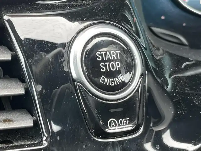 ＢＭＷ ５３０ｉ Mスポーツ 鹿児島県 2017(平29)年 6.4万km 白 サンルーフ/レザーシート/シートヒーター/パワーシート/メモリーシート/禁煙車/ワンオーナー/全周囲カメラ/スマートキー/スペアキー/純正ナビ/パワーバックドア/純正19インチアルミホイール