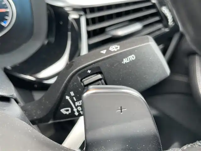 ＢＭＷ ５３０ｉ Mスポーツ 鹿児島県 2017(平29)年 6.4万km 白 サンルーフ/レザーシート/シートヒーター/パワーシート/メモリーシート/禁煙車/ワンオーナー/全周囲カメラ/スマートキー/スペアキー/純正ナビ/パワーバックドア/純正19インチアルミホイール