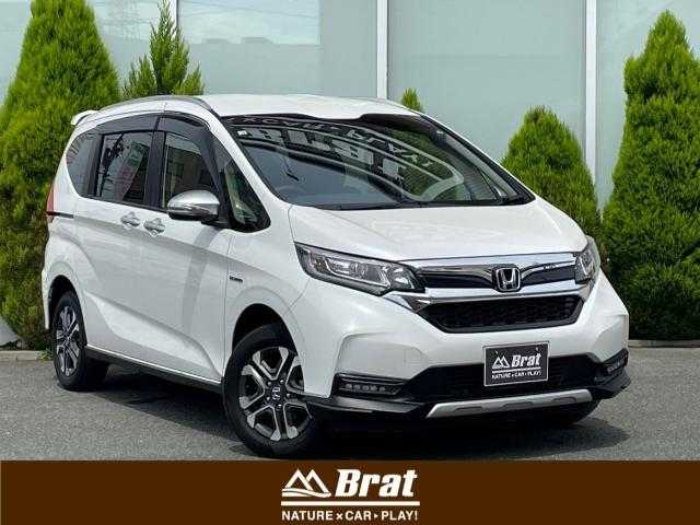 ホンダ フリード＋ クロスター ホンダセンシング 岩手県 2020(令2)年 2.3万km プラチナホワイトパール 純正ナビ　ＣＤ／ＤＶＤ／Ｂｌｕｅｔｏｏｔｈ／フルセグＴＶ　/ＬＥＤヘッドライト　/バックカメラ　/ハーフレザーシート/両側パワースライドドア　/ビルトインＥＴＣ　/前後ドライブレコーダー　/オートライト/４ＷＤ/アダプティブクルーズコントロール
