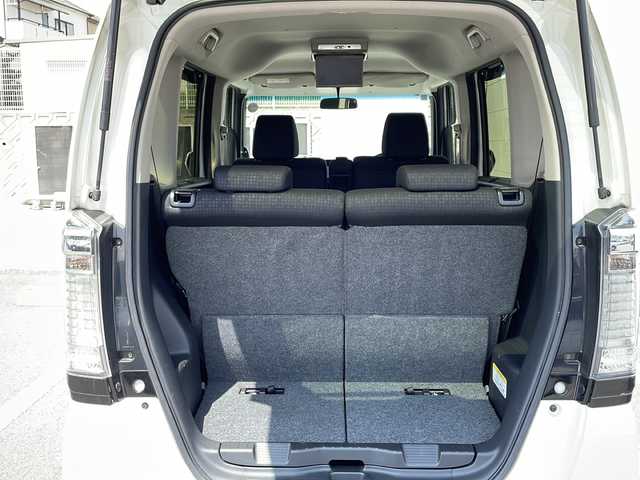 ホンダ Ｎ ＢＯＸ カスタム G Lパッケージ 大阪府 2016(平28)年 6万km プレミアムホワイトパールⅡ Ｇａｔｈｅｒｓインターナビ　フルセグＴＶ　ＤＶＤ　ＣＤ　ＢＴ　バックカメラ　後席Ｇａｔｈｅｒｓフリップダウンモニター　パワースライドドア　ディスチャージヘッドライト　リア席サンシェード　ETC　禁煙車　シートバックテーブル　スマートキー　純正フロアマット　オートライト