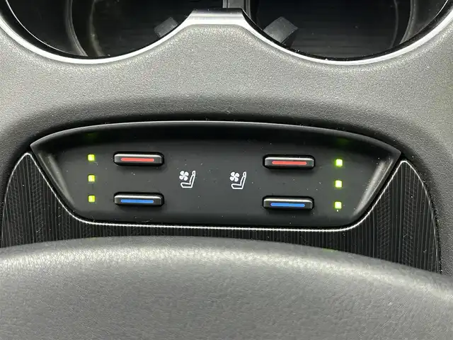 トヨタ ハリアー Z レザーパッケージ 熊本県 2021(令3)年 3.5万km ブラック 禁煙車　/ＪＢＬサウンド　/モデリスタエアロ　/純正ナビ　/バックカメラ　/ビルトインＥＴＣ2.0　/レーダークルーズコントロール/前後クリアランスソナー　/衝突軽減ブレーキ/レーンキープアシスト/横滑り防止/ブラインドスポットモニター/前席シートヒーター　/前席エアーシート　/前席パワーシート　/ステアリングヒーター/パワーバックドア/ハーフレザーシート/純正フロアマット/純正19インチAW/オートライト/オートマチックハイビーム/LEDヘッドライト/フォグライト/スマートキー/プッシュスタート/スペアキー1本/取扱説明書