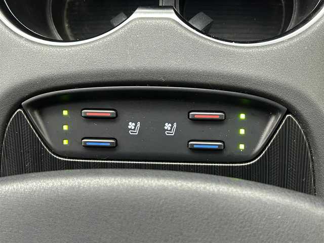 トヨタ ハリアー Z レザーパッケージ 熊本県 2021(令3)年 3.5万km ブラック 禁煙車　/ＪＢＬサウンド　/モデリスタエアロ　/純正ナビ　/バックカメラ　/ビルトインＥＴＣ2.0　/レーダークルーズコントロール/前後クリアランスソナー　/衝突軽減ブレーキ/レーンキープアシスト/横滑り防止/ブラインドスポットモニター/前席シートヒーター　/前席エアーシート　/前席パワーシート　/ステアリングヒーター/パワーバックドア/ハーフレザーシート/純正フロアマット/純正19インチAW/オートライト/オートマチックハイビーム/LEDヘッドライト/フォグライト/スマートキー/プッシュスタート/スペアキー1本/取扱説明書