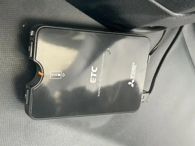 トヨタ ヴォクシー ZS 煌Ⅱ 福岡県 2019(令1)年 5万km ホワイトパールクリスタルシャイン 社外７型SDナビ(ワンセグTV/CD/BT)バックモニタートヨタセーフティーコーナーセンサー両側電動ETCUSBポートドラレコ純正フロアマット純正LEDヘッドライト純正16インチアルミホイールプッシュスタートスマートキー