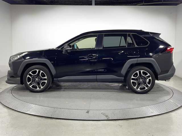 トヨタ ＲＡＶ４ アドベンチャー 広島県 2020(令2)年 3.6万km アティチュードブラックマイカ JAOSフロントスポイラー/純正9型ナビ/バックカメラ/黒革シート/パワーシート/シートヒーター/ベンチレーション/ステアリングヒーター/セーフティセンス/・プリクラッシュセーフティ/・レーントレーシングアシスト/・オートマチックハイビーム/・レーダークルーズコントロール/ブラインドスポットモニター/クリアランスソナー/ダウンヒルアシストコントロール/電動パーキングブレーキ/オートブレーキホールド/ETC/USB/HDMI入力端子/ドライブレコーダー