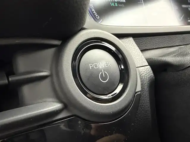 トヨタ クラウン Z 愛知県 2024(令6)年 0.7万km プレシャスホワイトパール モデリスタエアロ/・フロントスポイラー/・サイドスカート/・リアスポイラー/トヨタセーフティーセンス/トヨタチームメイト/・アドバンスパーク/純正12.3型ディスプレイオーディオ/・フルセグTV/・Bluetooth/・Applecarplay/Qi充電/AC100V/アラウンドビューモニター/レーダークルーズコントロール/サンシェード/黒革レザーシート/パワーシート/全席ベンチレーション/ディライト/HUD/ステアリングリモコン/革巻きステアリング/ステアリングヒーター/パドルシフト/デジタルインナーミラー/ETC2.0/ワイパーデアイサー/5面プライバシーフィルム
