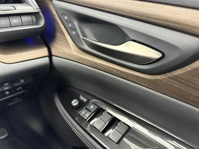 トヨタ クラウン Z 愛知県 2024(令6)年 0.7万km プレシャスホワイトパール モデリスタエアロ/・フロントスポイラー/・サイドスカート/・リアスポイラー/トヨタセーフティーセンス/トヨタチームメイト/・アドバンスパーク/純正12.3型ディスプレイオーディオ/・フルセグTV/・Bluetooth/・Applecarplay/Qi充電/AC100V/アラウンドビューモニター/レーダークルーズコントロール/サンシェード/黒革レザーシート/パワーシート/全席ベンチレーション/ディライト/HUD/ステアリングリモコン/革巻きステアリング/ステアリングヒーター/パドルシフト/デジタルインナーミラー/ETC2.0/ワイパーデアイサー/5面プライバシーフィルム