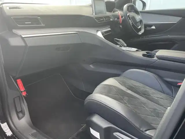 プジョー ５００８ GT ブルーHDi 静岡県 2019(平31)年 3.4万km 黒 アクティブセーフティブレーキ/ACCレーンキープ  ブラインドスポットモニター/OPナビフルセグTV Bluetooth CarPlay対応/サイドカメラ バックカメラ/ハーフレザーシート /パワーバックドア /パヒュームディヒューザー/アンビエンスライト/ETC