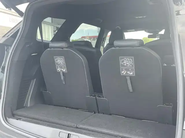 プジョー ５００８ GT ブルーHDi 静岡県 2019(平31)年 3.4万km 黒 アクティブセーフティブレーキ/ACCレーンキープ  ブラインドスポットモニター/OPナビフルセグTV Bluetooth CarPlay対応/サイドカメラ バックカメラ/ハーフレザーシート /パワーバックドア /パヒュームディヒューザー/アンビエンスライト/ETC