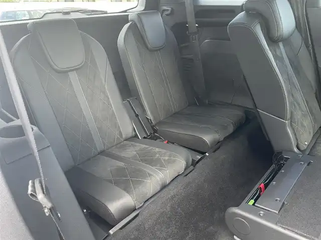 プジョー ５００８ GT ブルーHDi 静岡県 2019(平31)年 3.4万km 黒 アクティブセーフティブレーキ/ACCレーンキープ  ブラインドスポットモニター/OPナビフルセグTV Bluetooth CarPlay対応/サイドカメラ バックカメラ/ハーフレザーシート /パワーバックドア /パヒュームディヒューザー/アンビエンスライト/ETC