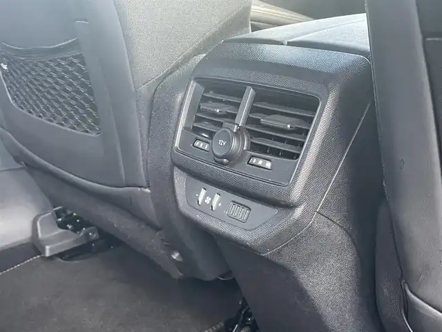 プジョー ５００８ GT ブルーHDi 静岡県 2019(平31)年 3.4万km 黒 アクティブセーフティブレーキ/ACCレーンキープ  ブラインドスポットモニター/OPナビフルセグTV Bluetooth CarPlay対応/サイドカメラ バックカメラ/ハーフレザーシート /パワーバックドア /パヒュームディヒューザー/アンビエンスライト/ETC