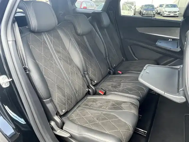 プジョー ５００８ GT ブルーHDi 静岡県 2019(平31)年 3.4万km 黒 アクティブセーフティブレーキ/ACCレーンキープ  ブラインドスポットモニター/OPナビフルセグTV Bluetooth CarPlay対応/サイドカメラ バックカメラ/ハーフレザーシート /パワーバックドア /パヒュームディヒューザー/アンビエンスライト/ETC