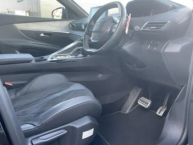 プジョー ５００８ GT ブルーHDi 静岡県 2019(平31)年 3.4万km 黒 アクティブセーフティブレーキ/ACCレーンキープ  ブラインドスポットモニター/OPナビフルセグTV Bluetooth CarPlay対応/サイドカメラ バックカメラ/ハーフレザーシート /パワーバックドア /パヒュームディヒューザー/アンビエンスライト/ETC