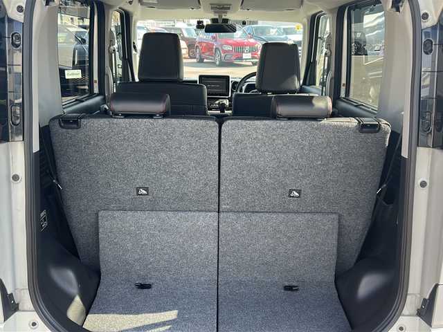 スズキ スペーシア カスタム HYBRID XS ターボ 鹿児島県 2018(平30)年 3.3万km ピュアホワイトP 純正8型ナビ/フルセグTV/両側パワースライドドア/全方位モニター用カメラパッケージ/ビルトインETC/ドライブレコーダー/クルーズコントロール/リアパーキングセンサー/セーフティサポート/・デュアルセンサーブレーキサポート/・後退時ブレーキサポート/・前後誤発進抑制機能/・車線逸脱警報機能/・ふらつき警報機能/・先行車発進お知らせ機能/・ハイビームアシスト/IC付ターボ/LEDヘッドランプ/革巻きステアリング/パドルシフト/ハーフレザーシート/運転席シートヒーター/純正15インチアルミホイール/キーレスプッシュスタートシステム/禁煙車