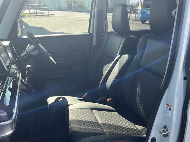 スズキ スペーシア カスタム HYBRID XS ターボ 鹿児島県 2018(平30)年 3.3万km ピュアホワイトP 純正8型ナビ/フルセグTV/両側パワースライドドア/全方位モニター用カメラパッケージ/ビルトインETC/ドライブレコーダー/クルーズコントロール/リアパーキングセンサー/セーフティサポート/・デュアルセンサーブレーキサポート/・後退時ブレーキサポート/・前後誤発進抑制機能/・車線逸脱警報機能/・ふらつき警報機能/・先行車発進お知らせ機能/・ハイビームアシスト/IC付ターボ/LEDヘッドランプ/革巻きステアリング/パドルシフト/ハーフレザーシート/運転席シートヒーター/純正15インチアルミホイール/キーレスプッシュスタートシステム/禁煙車