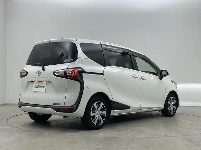 トヨタ シエンタ G クエロ 埼玉県 2020(令2)年 6.7万km ホワイトパールクリスタルシャイン 社外９インチナビ　フリップダウンモニター　バックカメラ　ビルトインＥＴＣ　前後ドライブレコーダー　セーフティセンス　両側パワースライドドア　ＨＤＩＭ　スマートキー　オートハイビーム　ＬＥＤヘッドライト