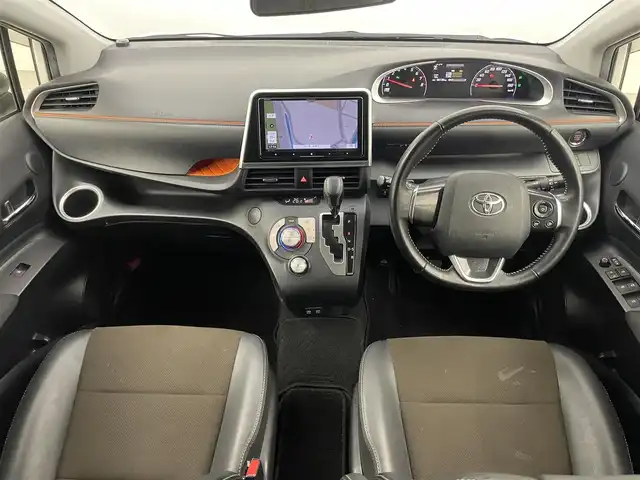 トヨタ シエンタ G クエロ 埼玉県 2020(令2)年 6.7万km ホワイトパールクリスタルシャイン 社外９インチナビ　フリップダウンモニター　バックカメラ　ビルトインＥＴＣ　前後ドライブレコーダー　セーフティセンス　両側パワースライドドア　ＨＤＩＭ　スマートキー　オートハイビーム　ＬＥＤヘッドライト