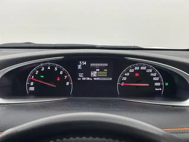 トヨタ シエンタ G クエロ 埼玉県 2020(令2)年 6.7万km ホワイトパールクリスタルシャイン 社外９インチナビ　フリップダウンモニター　バックカメラ　ビルトインＥＴＣ　前後ドライブレコーダー　セーフティセンス　両側パワースライドドア　ＨＤＩＭ　スマートキー　オートハイビーム　ＬＥＤヘッドライト