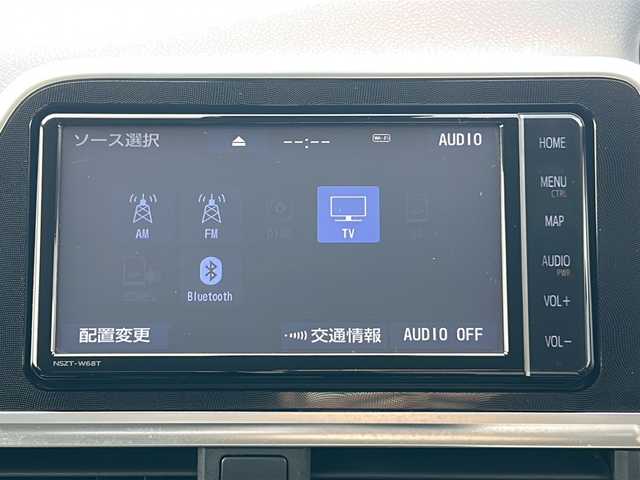 トヨタ シエンタ ファンベースG 三重県 2018(平30)年 2.6万km ホワイトパールクリスタルシャイン 純正ナビ /全周囲カメラ /ビルトインETC /両側パワースライドドア /前後コーナーセンサー/前席シートヒータ /ハンドルヒーター /USB給電 /レーンキープアシスト /衝突軽減ブレーキ /フロアマット /革巻きステアリング/オートハイビーム /オートライト/電動格納ミラー/禁煙車