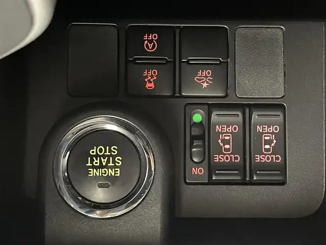 ダイハツ トール カスタムG ターボ SAⅡ 大分県 2018(平30)年 3.8万km パールホワイトⅢ スマートアシスト2/・衝突警報機能/・衝突回避支援ブレーキ機能/作動車速50km/h以下対象車両のみ/・車線逸脱警報機能	/・誤発進抑制機能(前方)/・誤発進抑制機能(後方)/・先行車発進お知らせ機能/社外9型ナビ　型式：X9VD/【フルセグTV、DVD再生可、BT対応】/ステアリングスイッチ/バックカメラ/クルーズコントロール/両側電動スライドドア/ETC/前方ドライブレコーダー/オートライト/LEDヘッドライト/LEDフォグ/社外16インチアルミホイール/純正ＡＷ夏タイヤ積み込み/保証書、取説、スペアキー有り