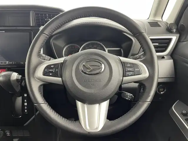 ダイハツ トール カスタムG ターボ SAⅡ 大分県 2018(平30)年 3.8万km パールホワイトⅢ スマートアシスト2/・衝突警報機能/・衝突回避支援ブレーキ機能/作動車速50km/h以下対象車両のみ/・車線逸脱警報機能	/・誤発進抑制機能(前方)/・誤発進抑制機能(後方)/・先行車発進お知らせ機能/社外9型ナビ　型式：X9VD/【フルセグTV、DVD再生可、BT対応】/ステアリングスイッチ/バックカメラ/クルーズコントロール/両側電動スライドドア/ETC/前方ドライブレコーダー/オートライト/LEDヘッドライト/LEDフォグ/社外16インチアルミホイール/純正ＡＷ夏タイヤ積み込み/保証書、取説、スペアキー有り