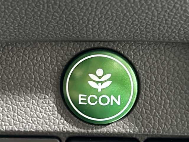 ホンダ Ｎ ＯＮＥ セレクト ツアラー 沖縄県 2019(令1)年 9.4万km プレミアムアイボリーパールⅡ 県外仕入れ/禁煙車/純正デイーラーナビ/【CD/DVD/フルセグTV/BT】/バックカメラ/HIDヘッドライト/ハーフレザーシート/ビルトインETC/前後ドライブレコーダー/ステアリングリモコン/クルーズコントロール/衝突被害軽減ブレーキ/横滑り防止装置/純正フロアマット/スマートキー/スペアキー