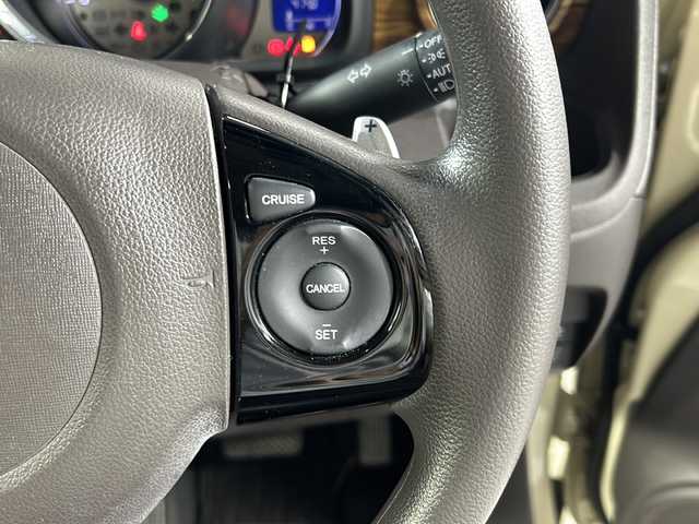 ホンダ Ｎ ＯＮＥ セレクト ツアラー 沖縄県 2019(令1)年 9.4万km プレミアムアイボリーパールⅡ 県外仕入れ/禁煙車/純正デイーラーナビ/【CD/DVD/フルセグTV/BT】/バックカメラ/HIDヘッドライト/ハーフレザーシート/ビルトインETC/前後ドライブレコーダー/ステアリングリモコン/クルーズコントロール/衝突被害軽減ブレーキ/横滑り防止装置/純正フロアマット/スマートキー/スペアキー