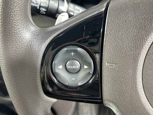 ホンダ Ｎ ＯＮＥ セレクト ツアラー 沖縄県 2019(令1)年 9.4万km プレミアムアイボリーパールⅡ 県外仕入れ/禁煙車/純正デイーラーナビ/【CD/DVD/フルセグTV/BT】/バックカメラ/HIDヘッドライト/ハーフレザーシート/ビルトインETC/前後ドライブレコーダー/ステアリングリモコン/クルーズコントロール/衝突被害軽減ブレーキ/横滑り防止装置/純正フロアマット/スマートキー/スペアキー